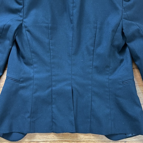 H&M black blazer - Picture 9 of 10